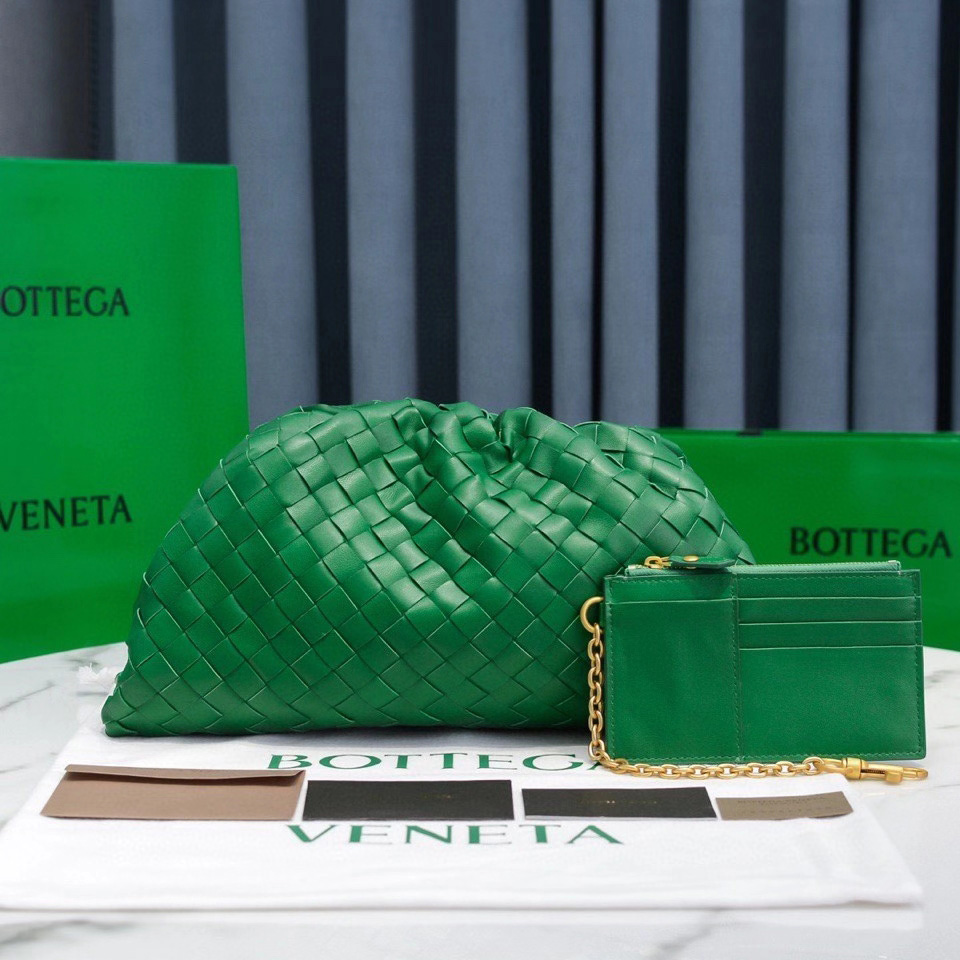 BOTTEGA VENETA 보테가베네타 파우치