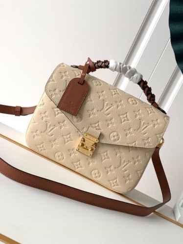 LOUIS VUITTON 루이비통 포쉐트 메티스 M53940