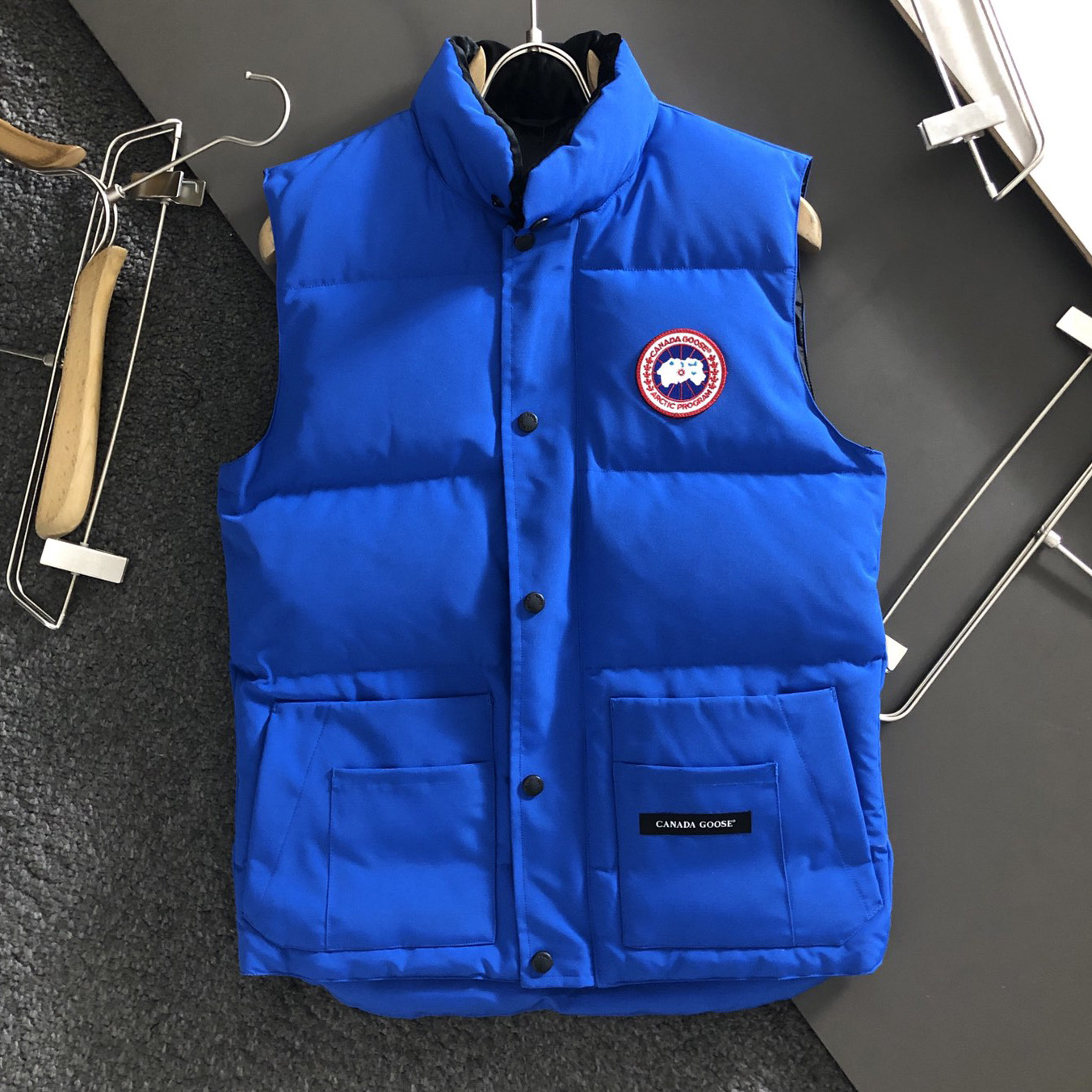 CANADA GOOSE 캐나다구스 패딩 조끼