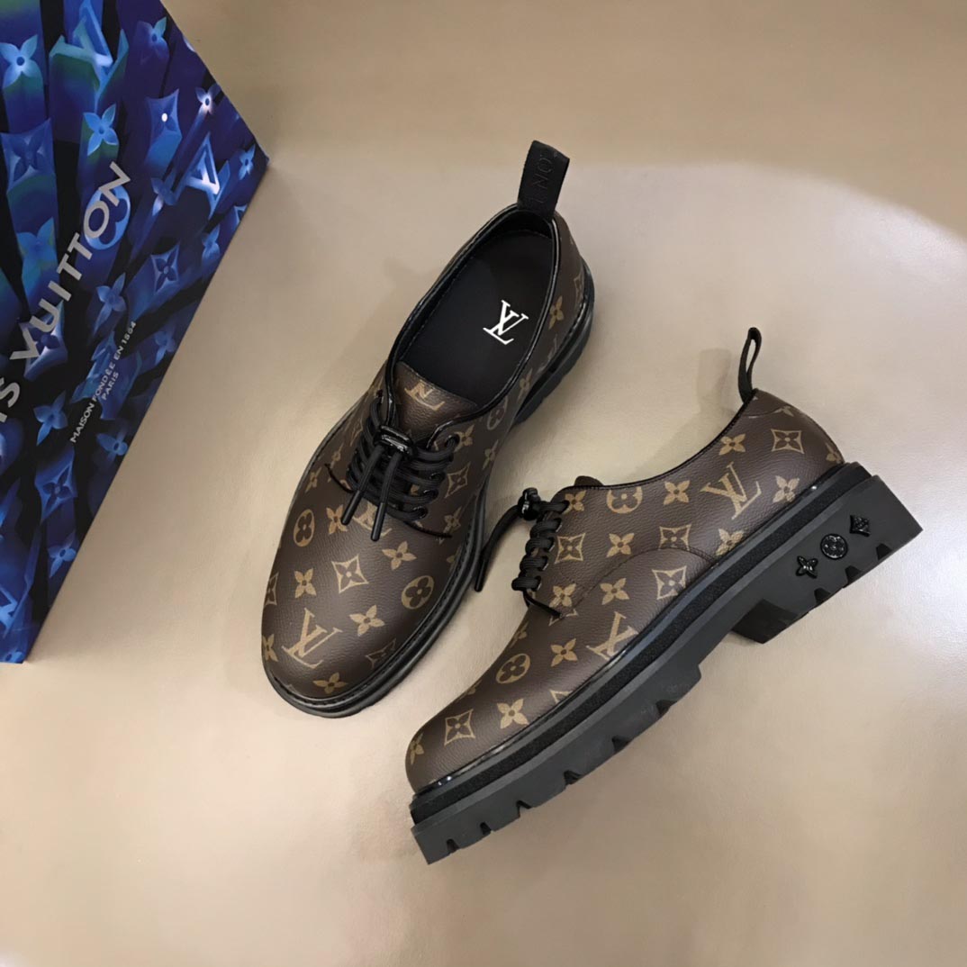 LOUIS VUITTON 루이비통 더비