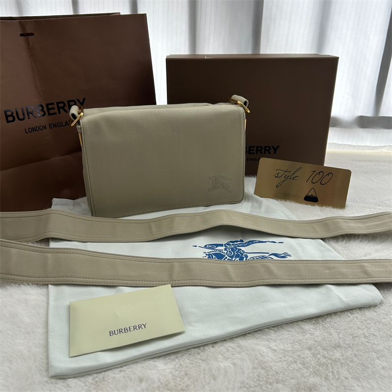 버버리 숄더백 9938